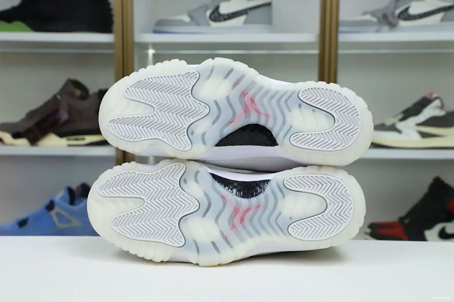 Kimikick XI 11 TINT AIR JORDAN PLATINUM RETRO 0715